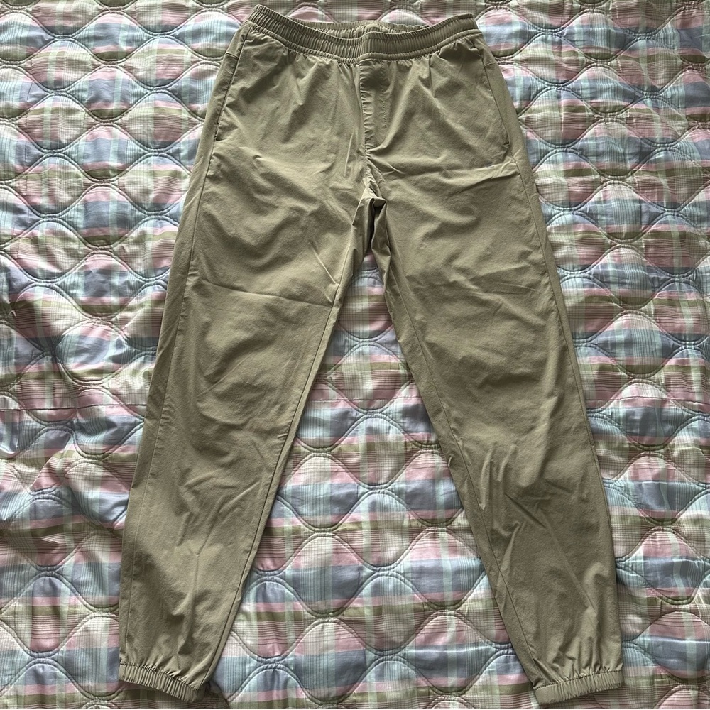 Everlane Men’s Joggers Track Pants